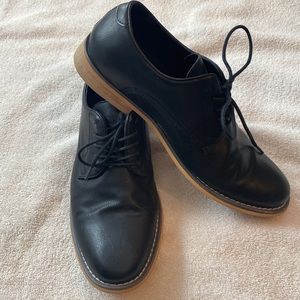 Black shoes